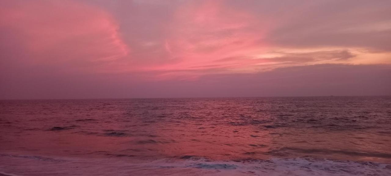 Beachcampers Only For Foreign Traveler'S Alappuzha Esterno foto