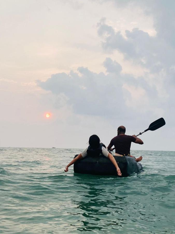 Beachcampers Only For Foreign Traveler'S Alappuzha Esterno foto